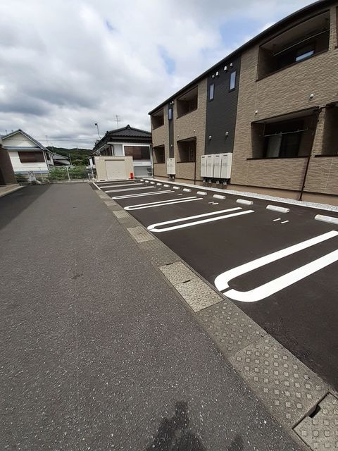 メゾンコリーヌの駐車場|駐車場