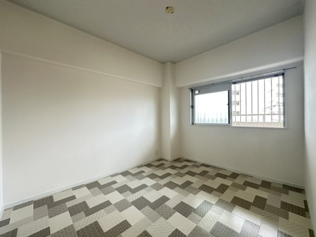 杉谷パークマンションの洋室