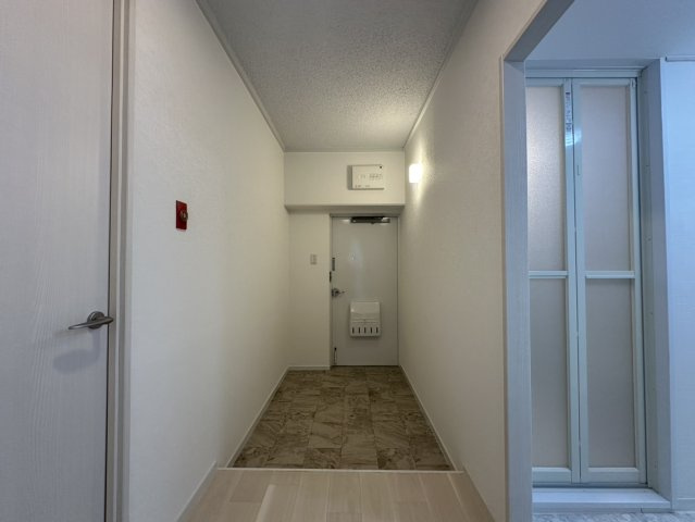 杉谷パークマンションの玄関