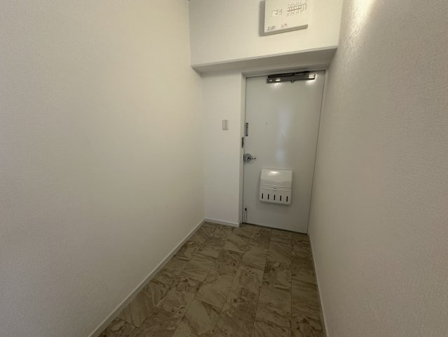杉谷パークマンションの玄関