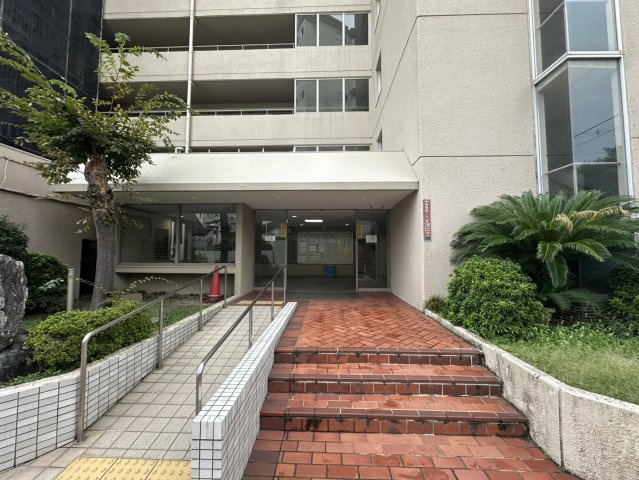 杉谷パークマンションのエントランス