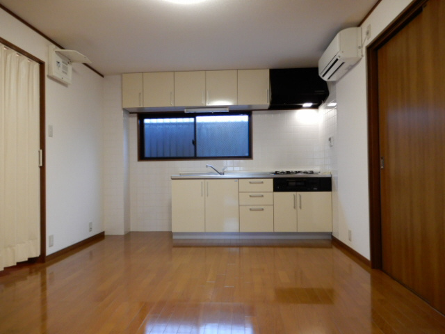 東新町ＢＬＤⅢの居間・リビング