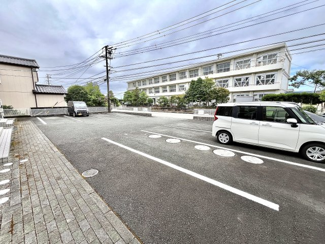 ラベンダーの駐車場