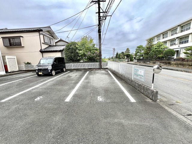 ラベンダーの駐車場