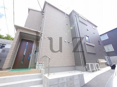 ヴィラユングフラウの外観|新築の綺麗な外観です！