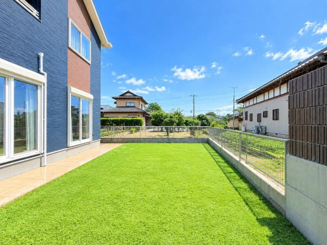 鹿嶋市高天原中古戸建の庭