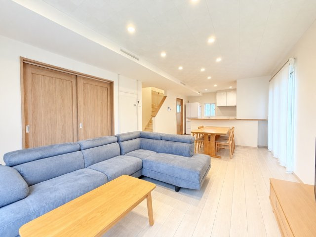 鹿嶋市高天原中古戸建の居間・リビング