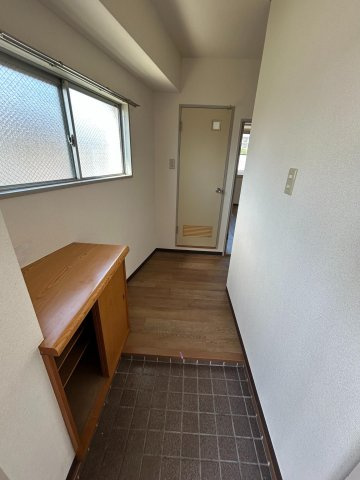 ブライトヒルズ調布の玄関