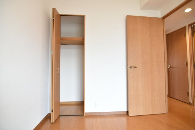 ☆5.0帖洋室のクローゼット☆