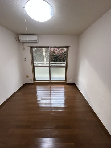オランダ弐番館の居間・リビング