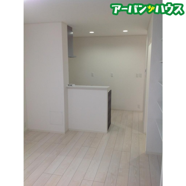 Ｓｏｕｔｈ　Ｗｉｎｇの居間・リビング
