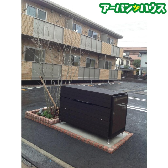 Ｓｏｕｔｈ　Ｗｉｎｇの周辺