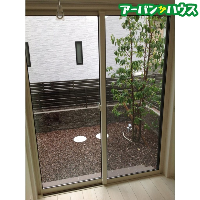 Ｓｏｕｔｈ　Ｗｉｎｇの庭