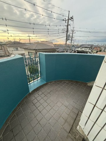 八王子市一棟マンションのバルコニー