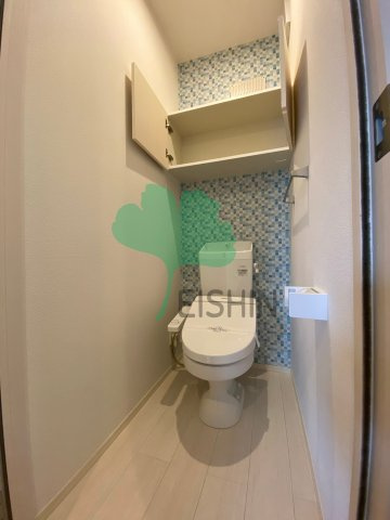 D-room博多駅南2番館(ディールーム博多駅南2番館)のトイレ|清潔感のあるトイレです。