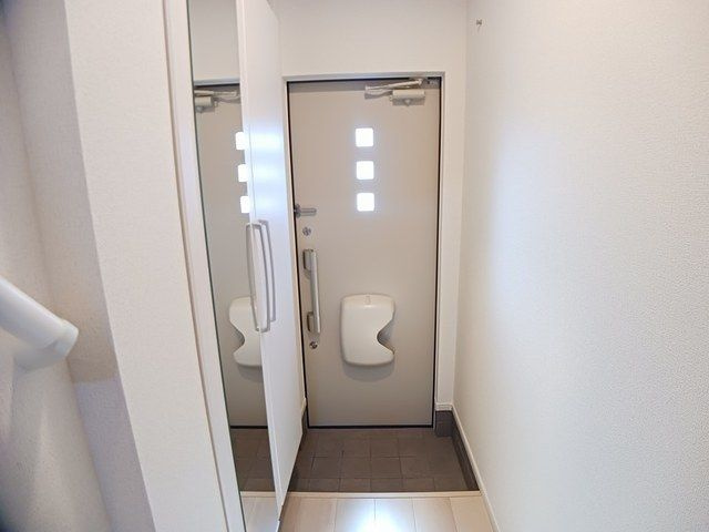 ベルフラワ－博多の玄関