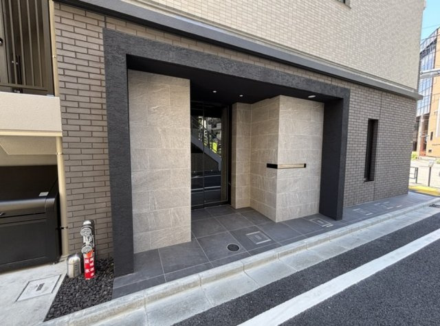 VELAOS HAKUSANのエントランス