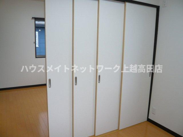 新町タウンハウスの洋室|間仕切り（洋室4.88帖・洋室4.31帖）