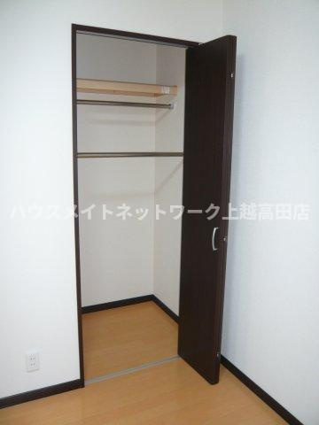 新町タウンハウスの収納|クローゼット（洋室4.88帖）