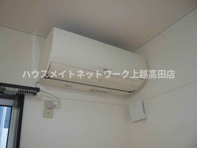 新町タウンハウスの設備|エアコン