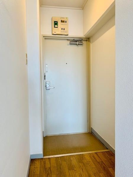 ハウスチェリー上馬の玄関