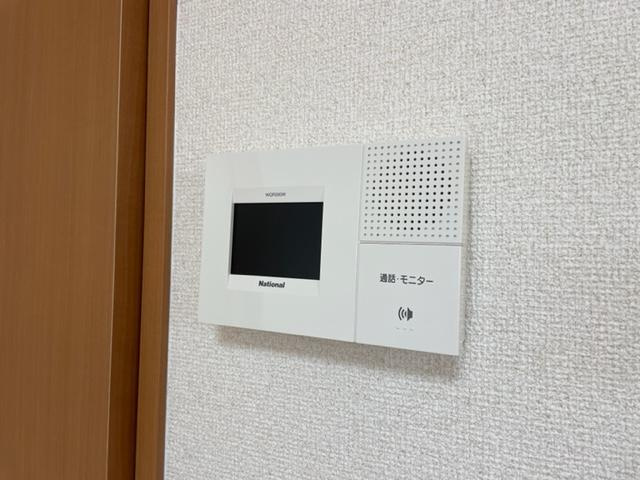 ボンヌ・コリーヌの内装|カメラ付インターホン