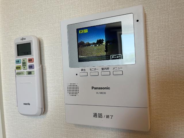 フロンティアエステートⅢの内装|カメラ付インターホン