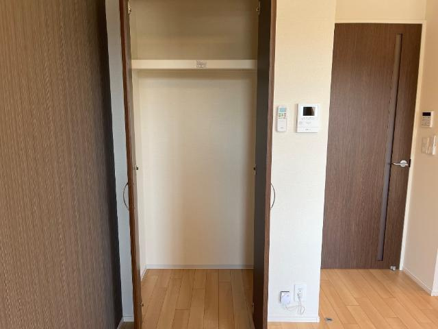 フロンティアエステートⅢの収納|クローゼット