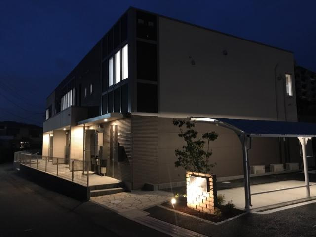 ロズマリーノの外観|外観写真（夜）