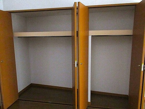 サーパス滑石の収納|クロゼット※前回募集時の写真２０２３年６月撮影
