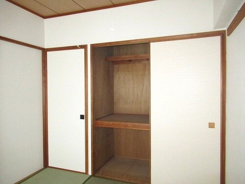ライオンズシティ川口の収納|押入（和室）