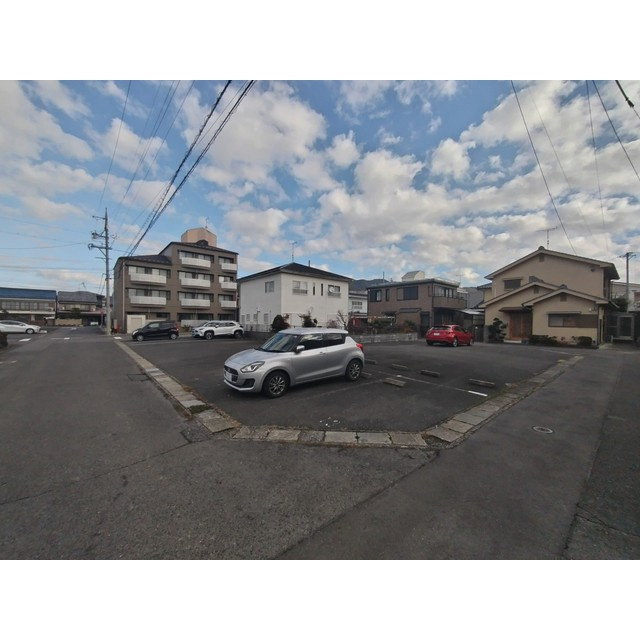 岐阜市福光東１丁目の駐車場の駐車場