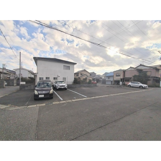 岐阜市福光東１丁目の駐車場の外観