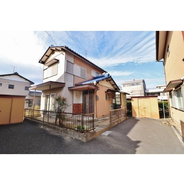 岐阜市祈年町１１丁目の一戸建て