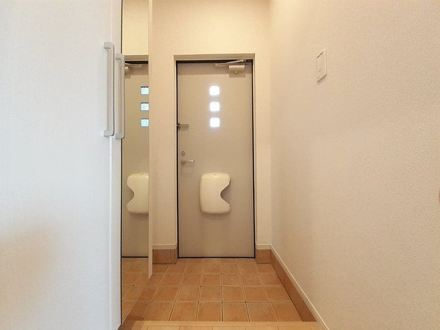 フェリーチェ向新庄の玄関|シンプルで使いやすい玄関です