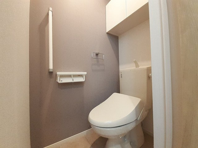 ミュルサンヌのトイレ|清潔感のあるトイレです