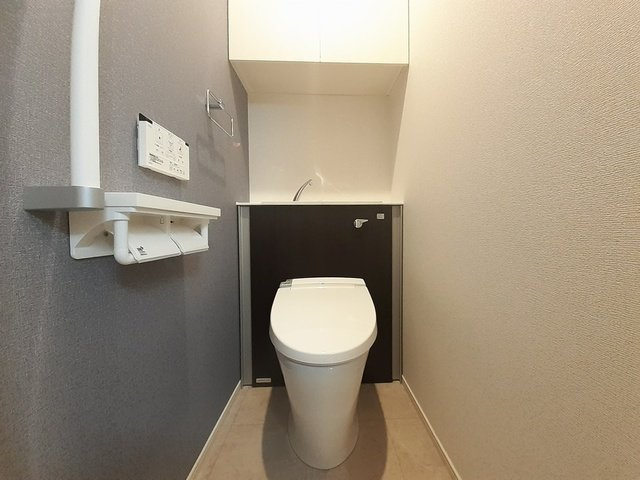 ラ・ルーチェのトイレ|ゆったりとした空間のトイレです
