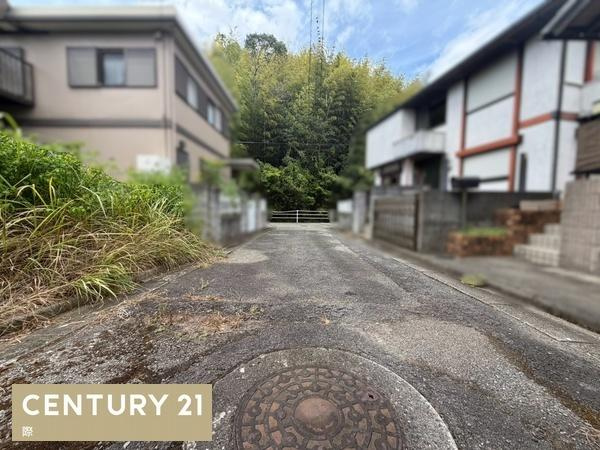 貴志川町長山　土地の前面道路含む現地写真