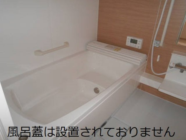 イースト アヴェニューの浴室