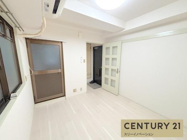 大阪市港区南市岡３丁目の賃貸マンションの洋室