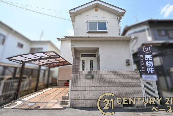 北葛城郡広陵町大字平尾の中古一戸建のその他|■現地撮影写真■ 平成6年建築の建物は、全居室が６帖以上・２面採光です。