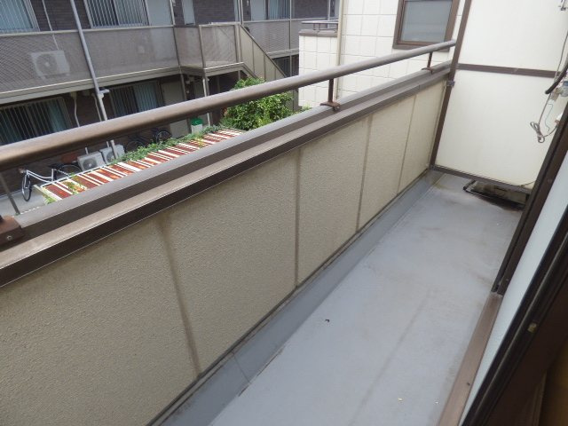 リンカン２ＩＮ１ のバルコニー