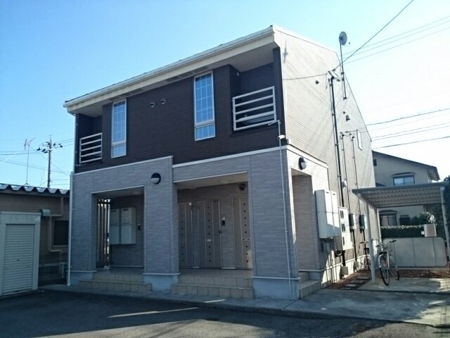 富山市大泉東町１丁目のアパートの外観