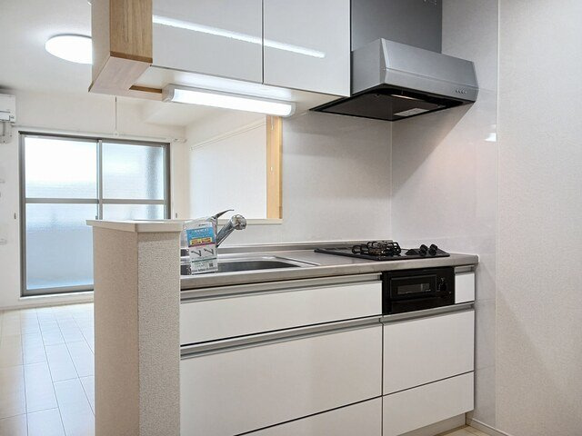 富山市神通本町１丁目の賃貸マンションのキッチン
