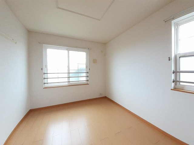 富山市岩瀬白山町のアパートの内装