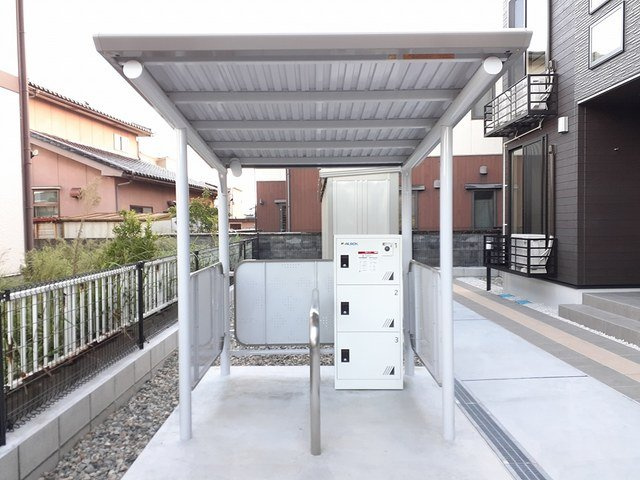 富山市本郷町のアパートのその他共用部分