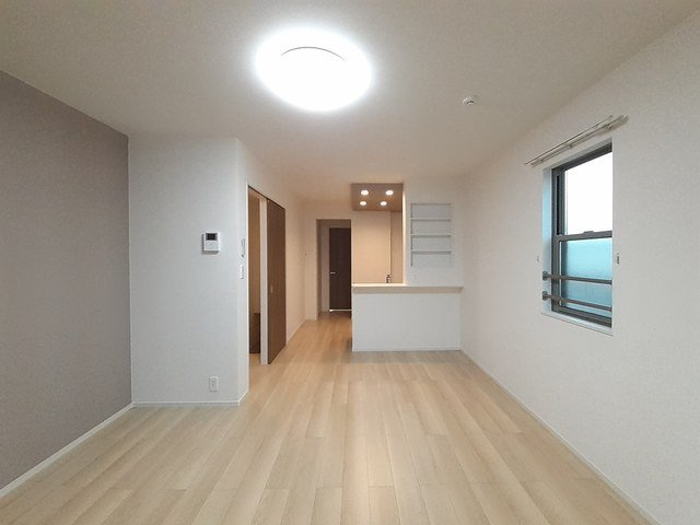 富山市北代のアパートの内装
