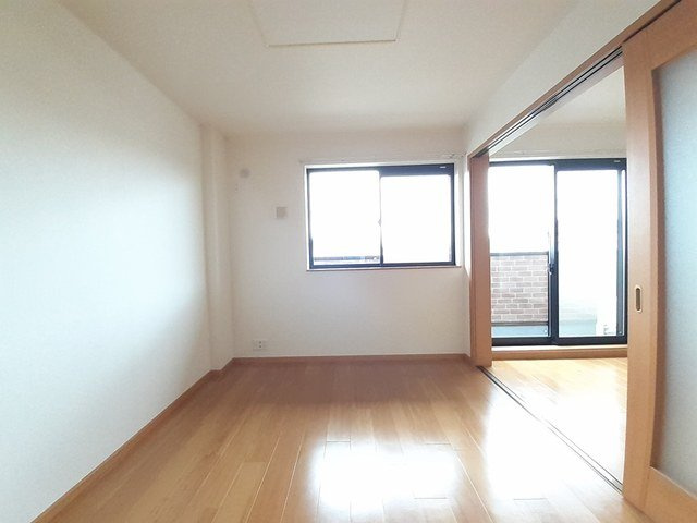 富山市太郎丸本町２丁目のアパートの内装