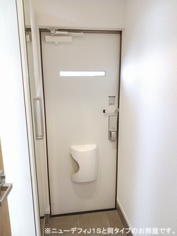 グレイス　ヒルズの玄関