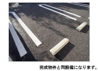 グレイス　ヒルズの駐車場